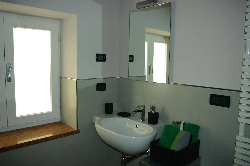 ***  Bb Sessantuno Bed & Breakfast Conco Italy